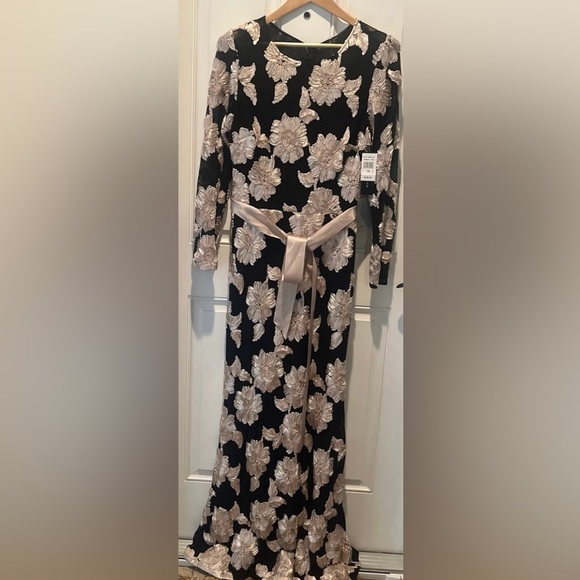 Betsy & Adam Dresses & Skirts - Betsy & Adam Black Dress with Champagne Floral Appliqué